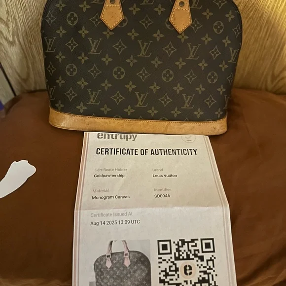 Louis Vuitton Alma hand bag in great preloved condition. This is an awesome - Picture 7 of 9